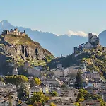 Center * Sion